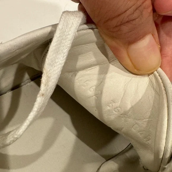 Authentic Gucci sneakers with stars design